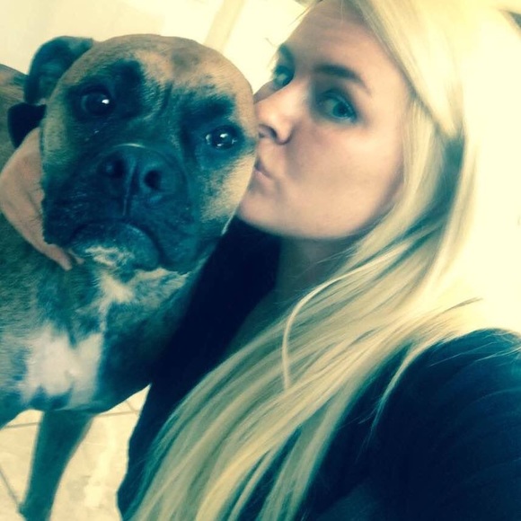 Meet your Posher, Taryn - Picture 1 of 1